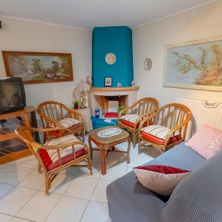 Krasa 2Bedroom Apartment Ágios Matthaíos Eksteriør bilde